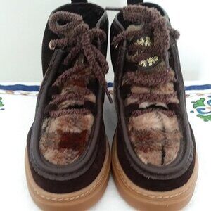 Cole Haan Summit Chukka Boots 5B  Faux Fur  Suede  NWOB